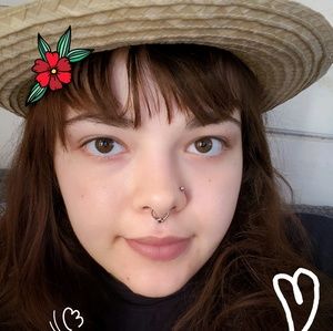 Meet your Posher, Carmen